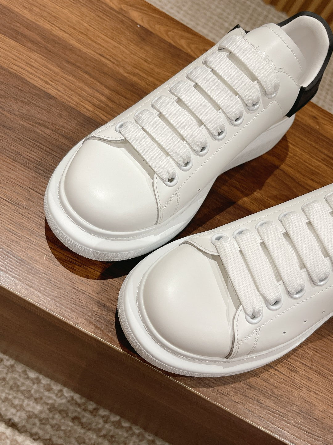 Alexander McQueen Classic Versatile White Sneakers