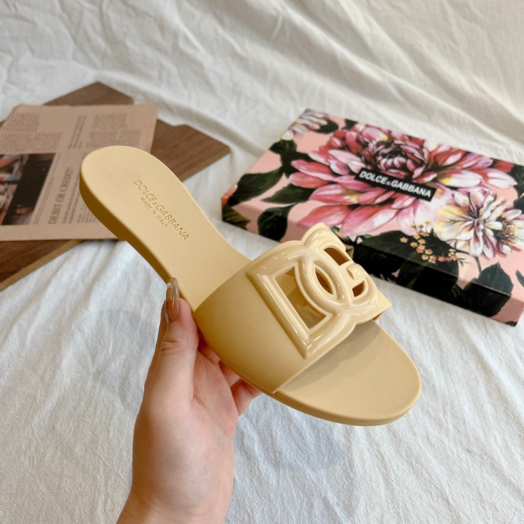 Dolce & Gabbana 3D Logo Flat Slides – 2024