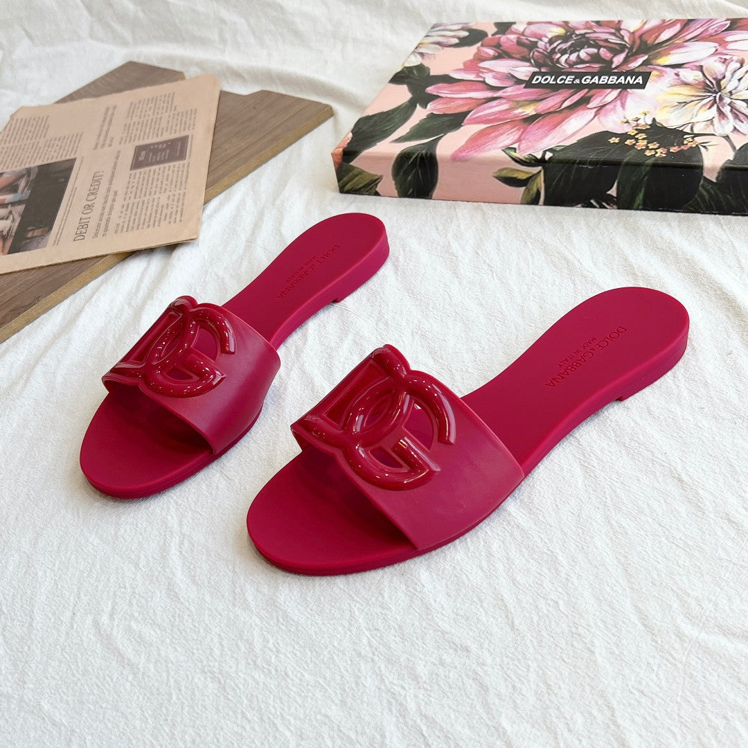 Dolce & Gabbana 3D Logo Flat Sandals – 2024 Collection