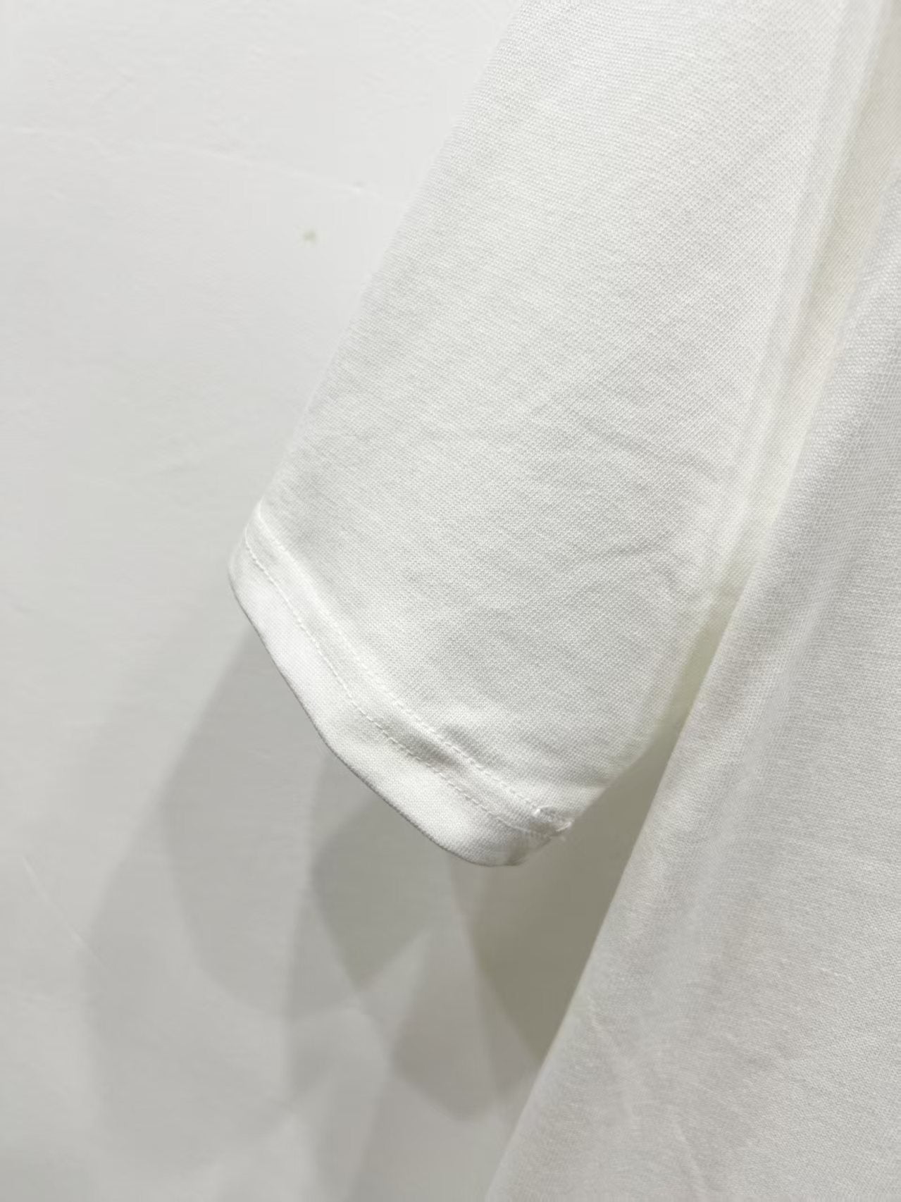 Fendi Gradient Logo Round Neck T-Shirt – 2025SS Collection
