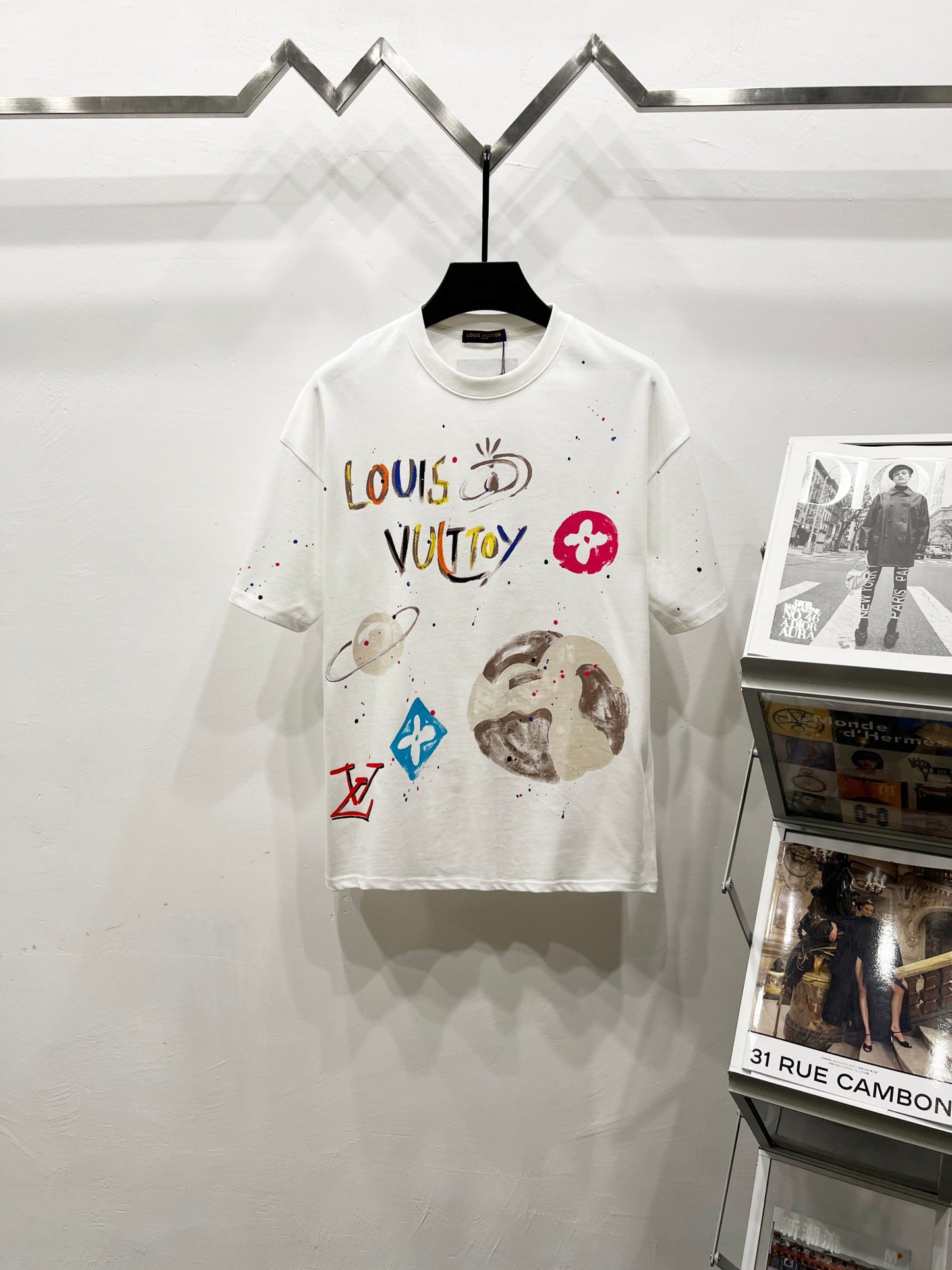 Louis Vuitton Universe Graffiti Paint Splatter T-Shirt – 2025SS