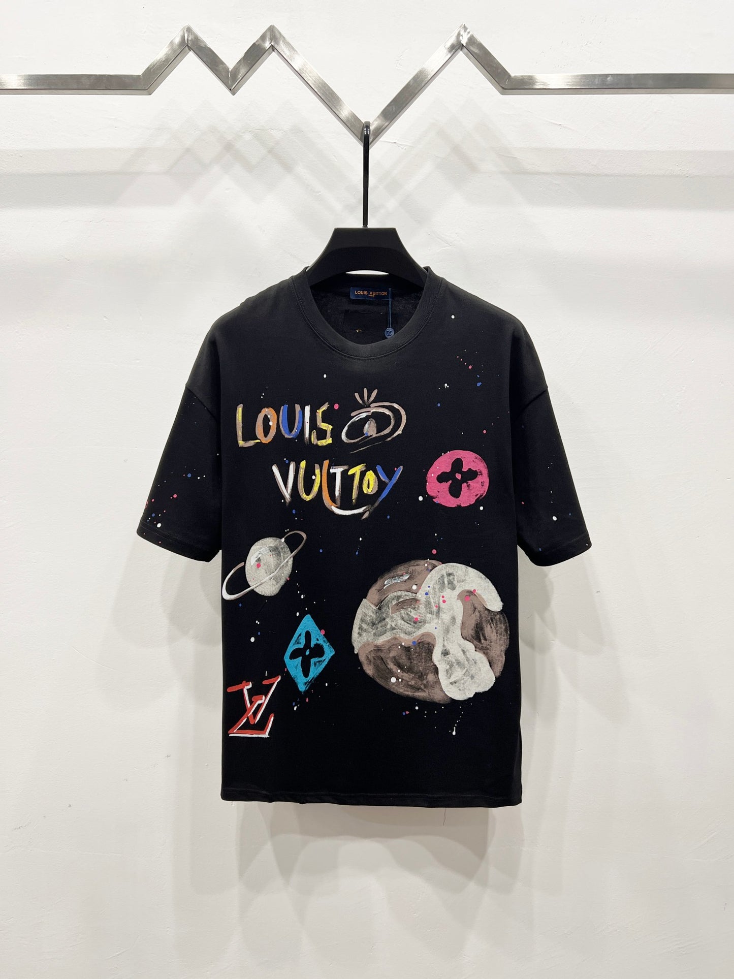 Louis Vuitton Universe Graffiti Paint Splatter T-Shirt – 2025SS