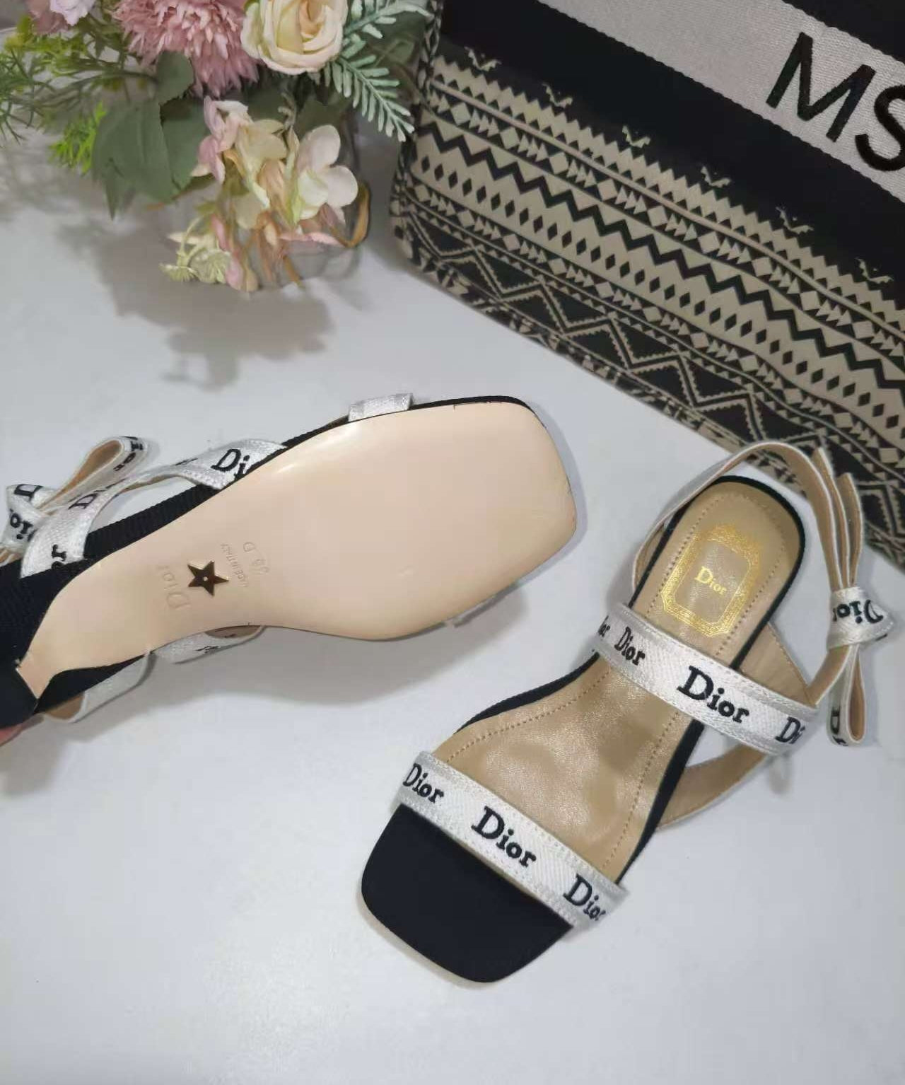 Dior J'Adior Dentelle Jelly Bow Pumps – 2026 Early Spring Collection