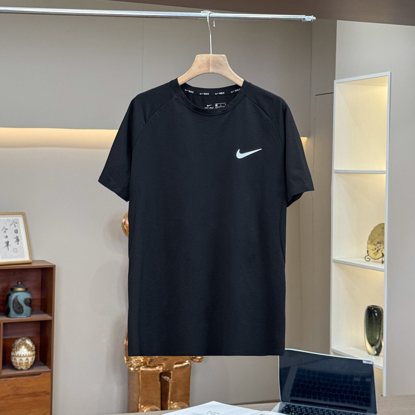 Nike Summer Mesh Quick-Dry T-Shirt