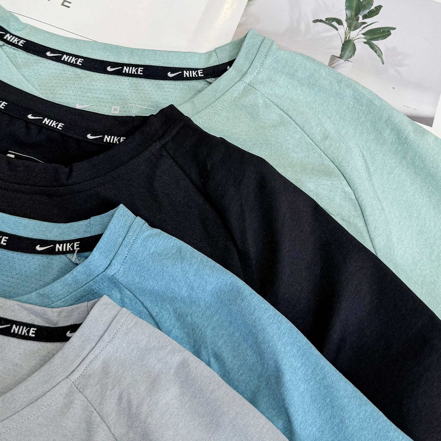 Nike Summer Mesh Quick-Dry T-Shirt