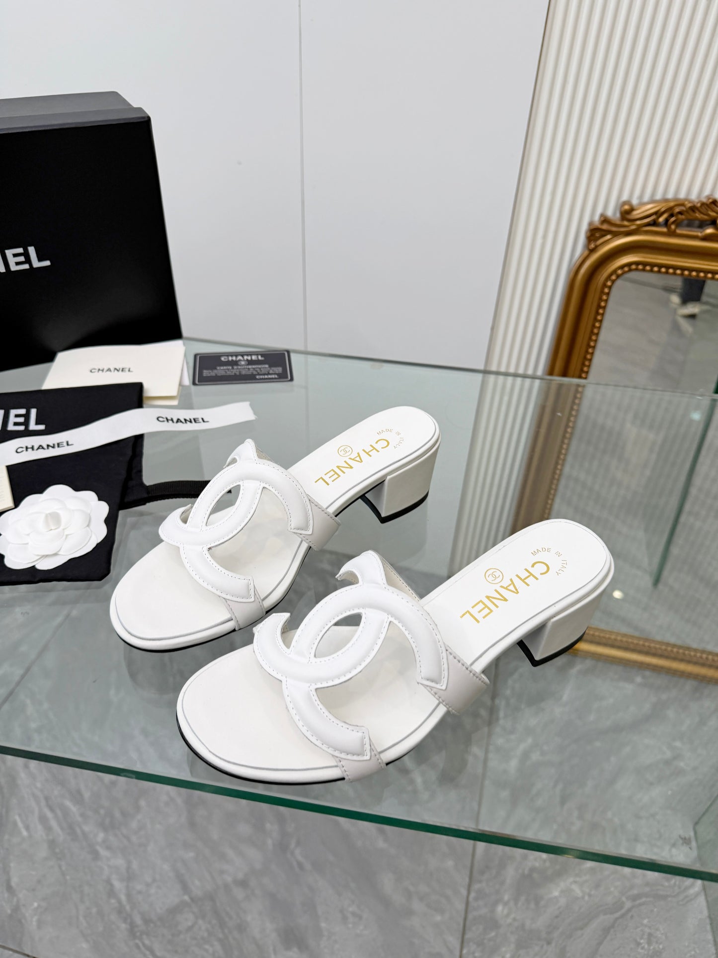 Chanel Chunky Heel Pumps – Spring/Summer Collection – 2026