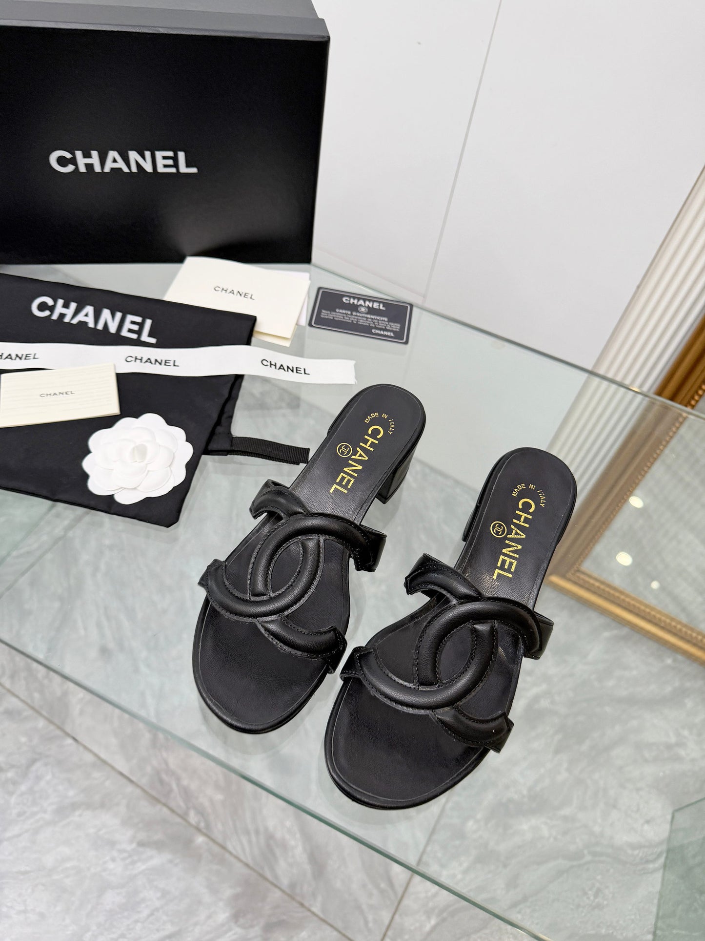 Chanel Chunky Heel Pumps – Spring/Summer Collection – 2026