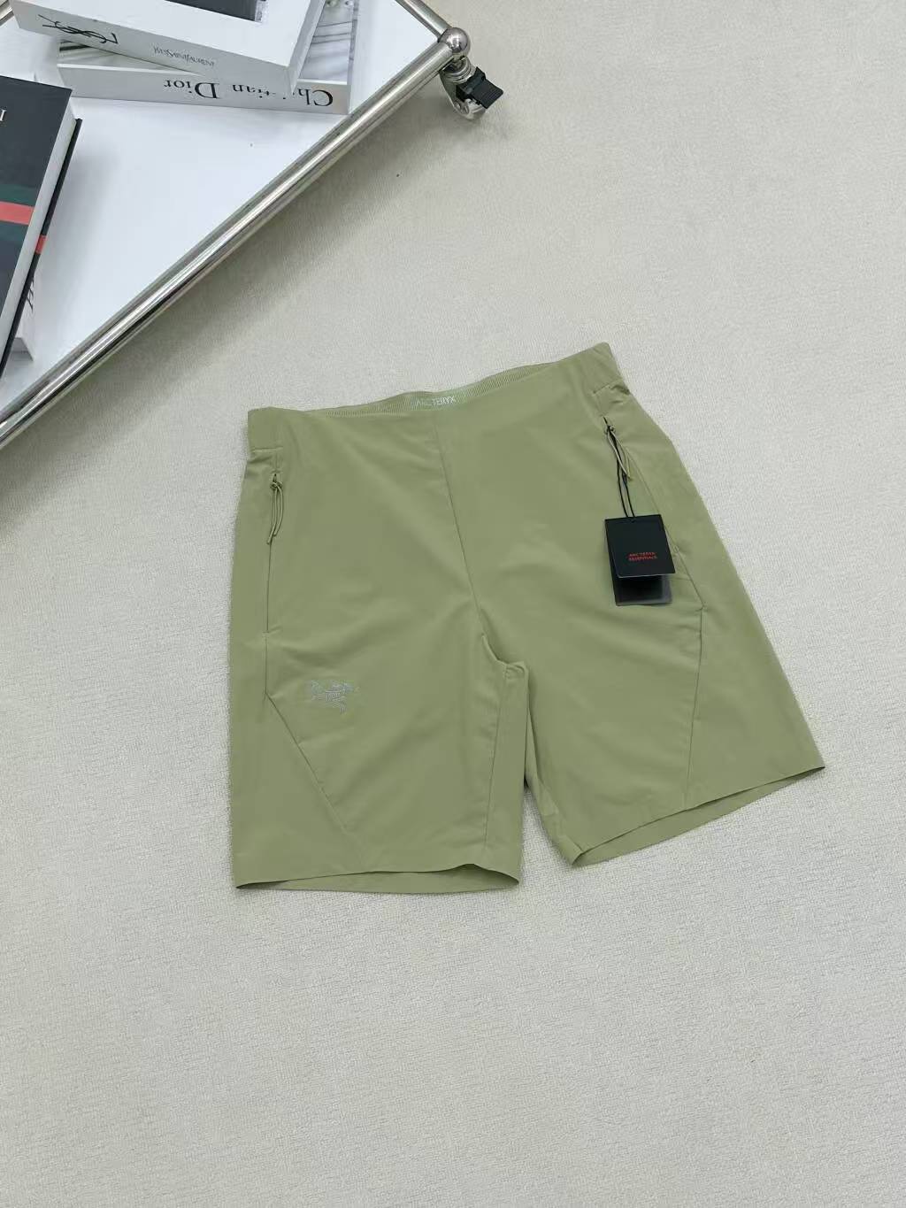 Arc'teryx Captive Embroidered Functional Shorts