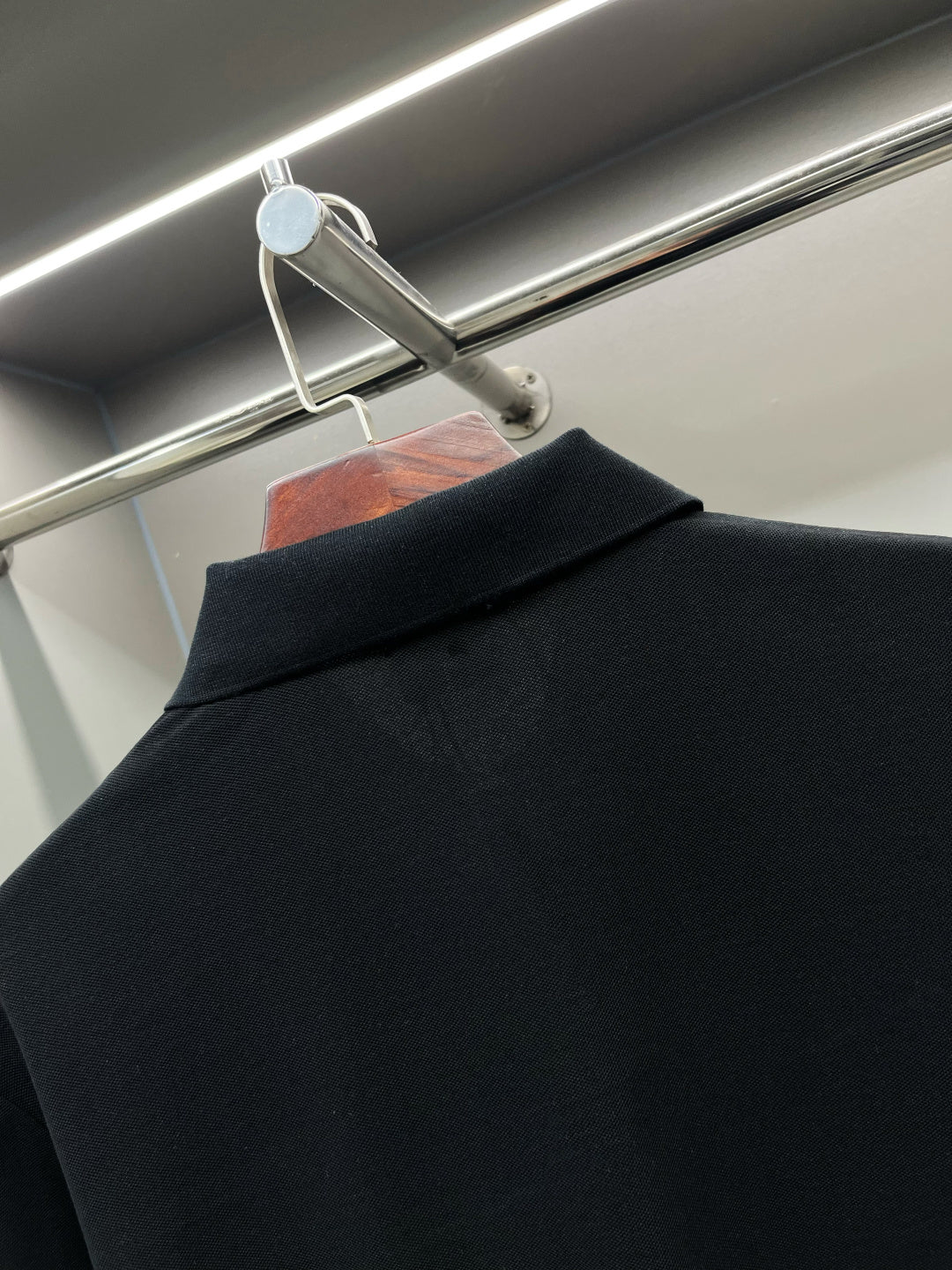 Burberry Knight Embroidered Piqué Cotton Polo Shirt – 2025 Spring/Summer Collection