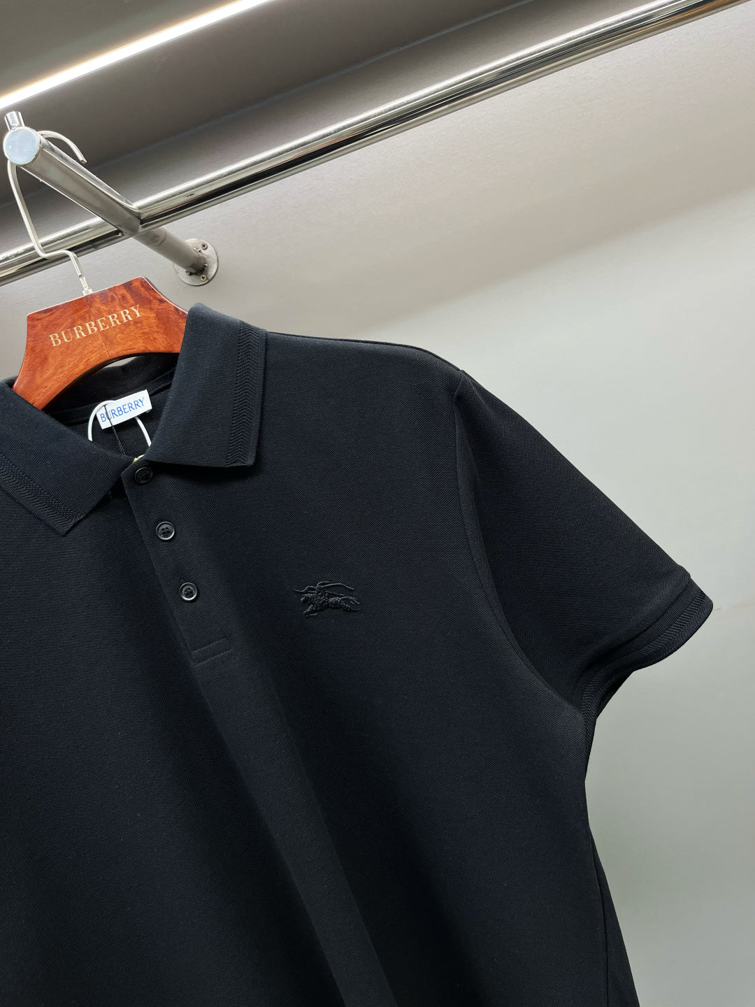 Burberry Knight Embroidered Piqué Cotton Polo Shirt – 2025 Spring/Summer Collection