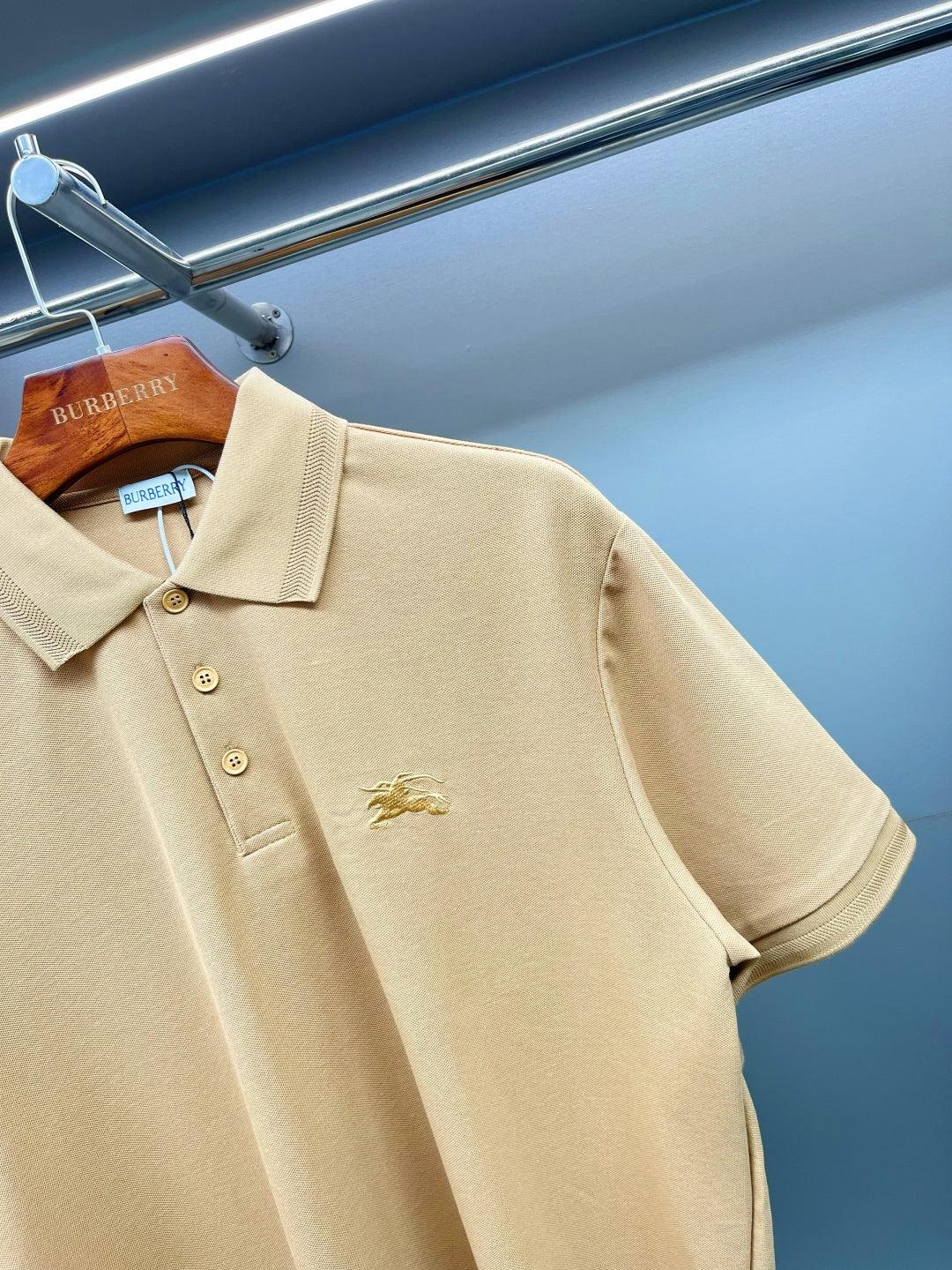 Burberry Knight Embroidered Piqué Cotton Polo Shirt – 2025 Spring/Summer Collection