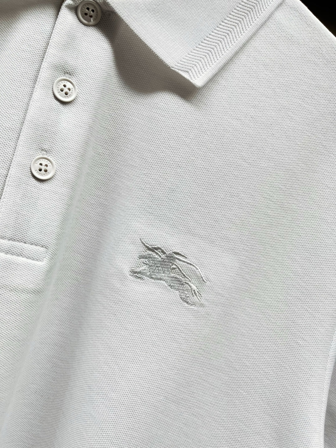 Burberry Knight Embroidered Piqué Cotton Polo Shirt – 2025 Spring/Summer Collection