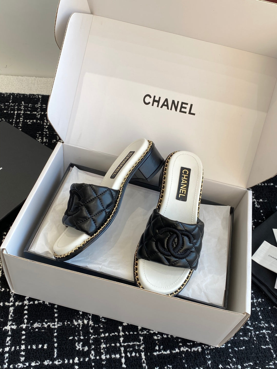 Chanel Lambskin Chain Block Heel Mules – Spring/Summer Collection – 25SS