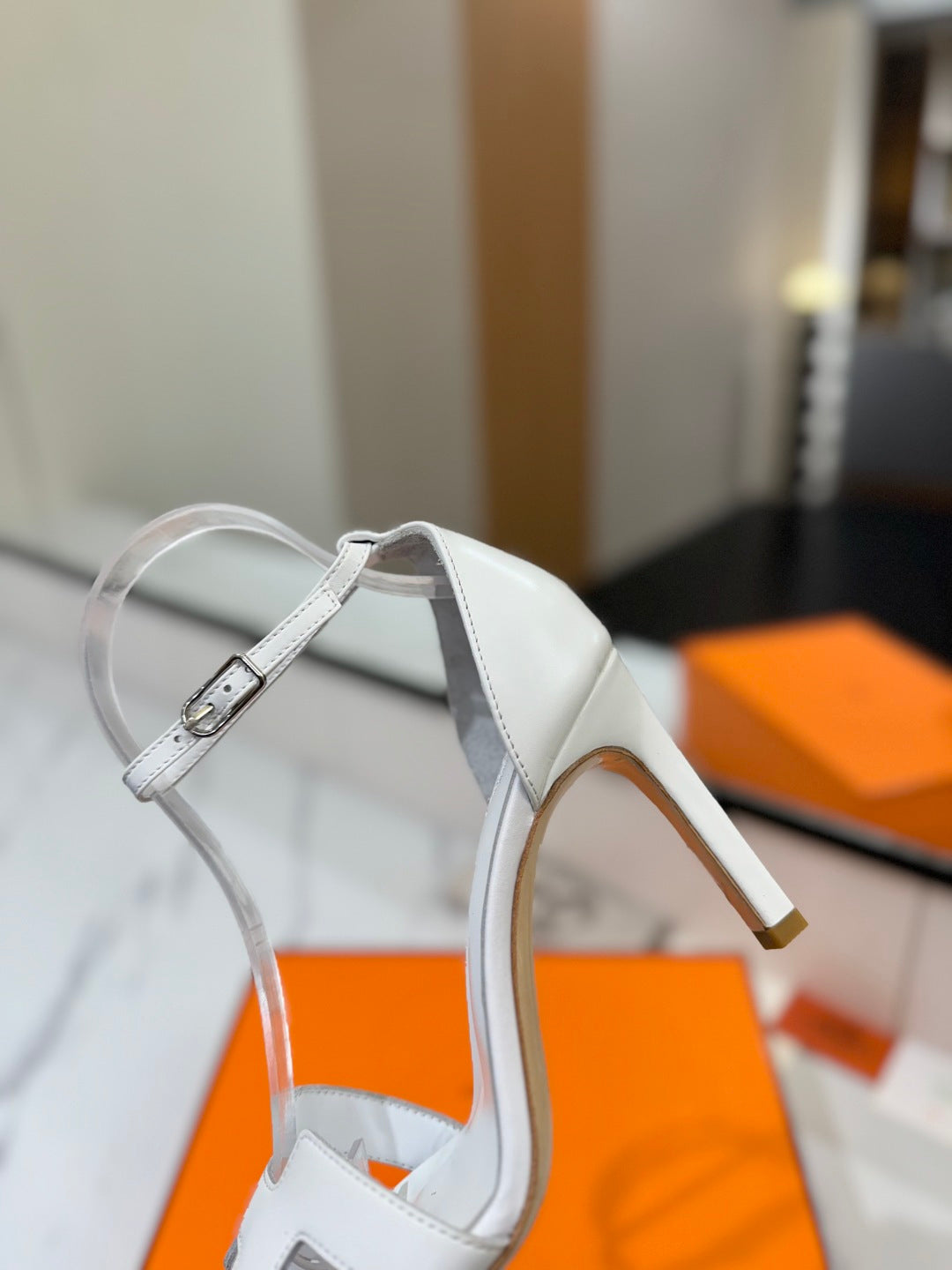 Hermès Classic Smooth Cowhide Pumps – 9cm