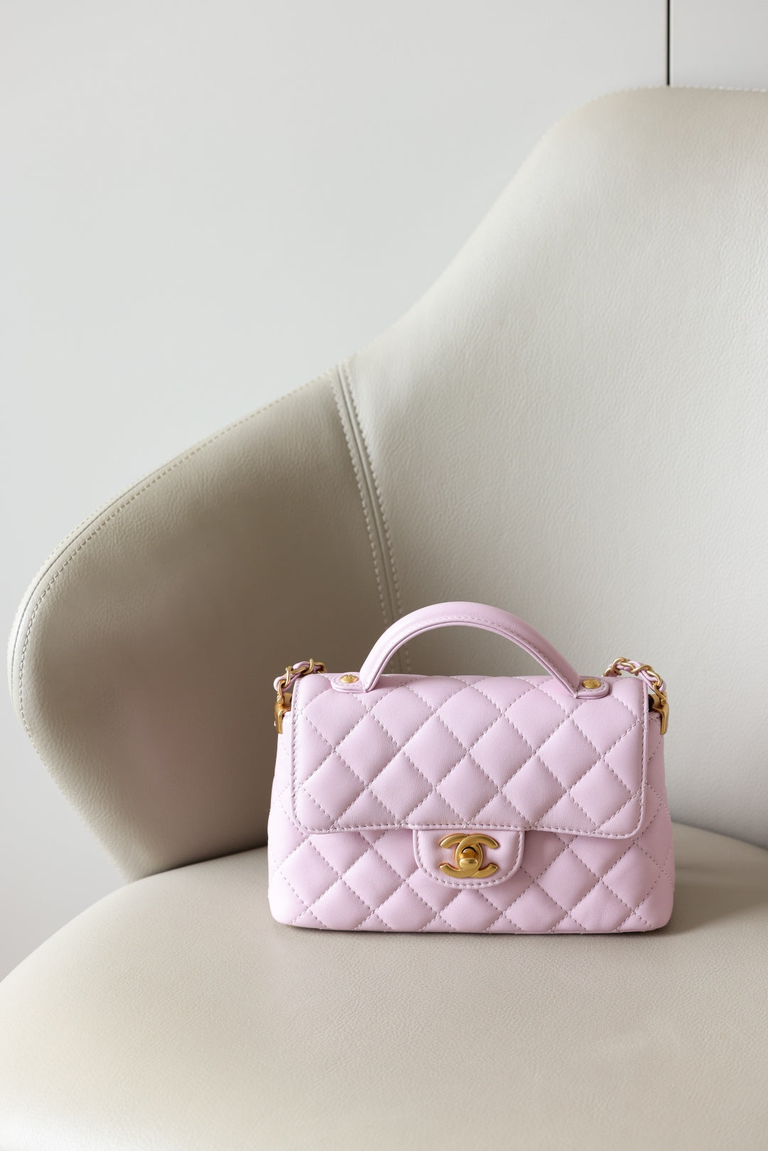 Chanel Kelly Lambskin Flap Bag – 25P