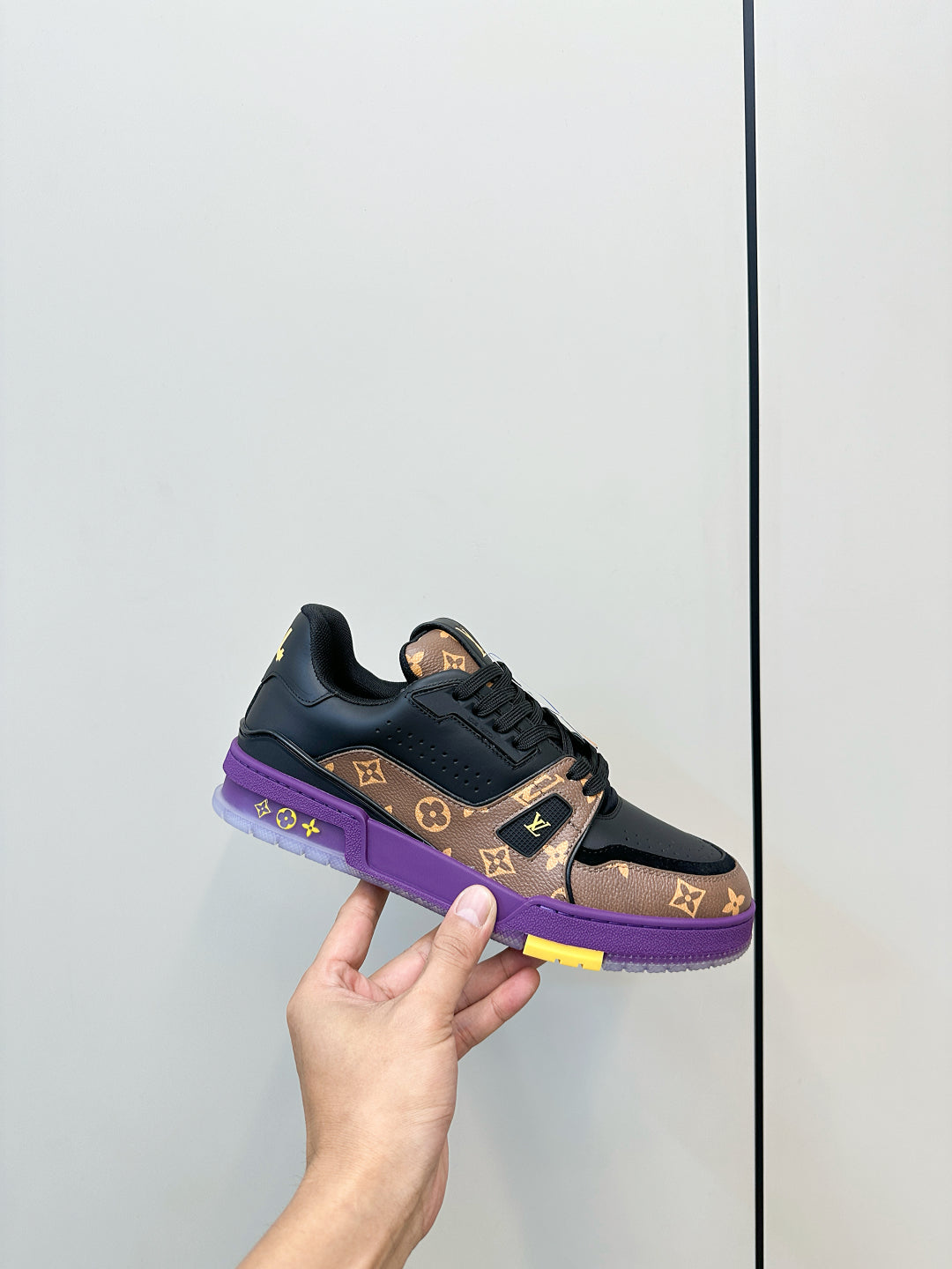 Louis Vuitton LV Trainer Sneakers