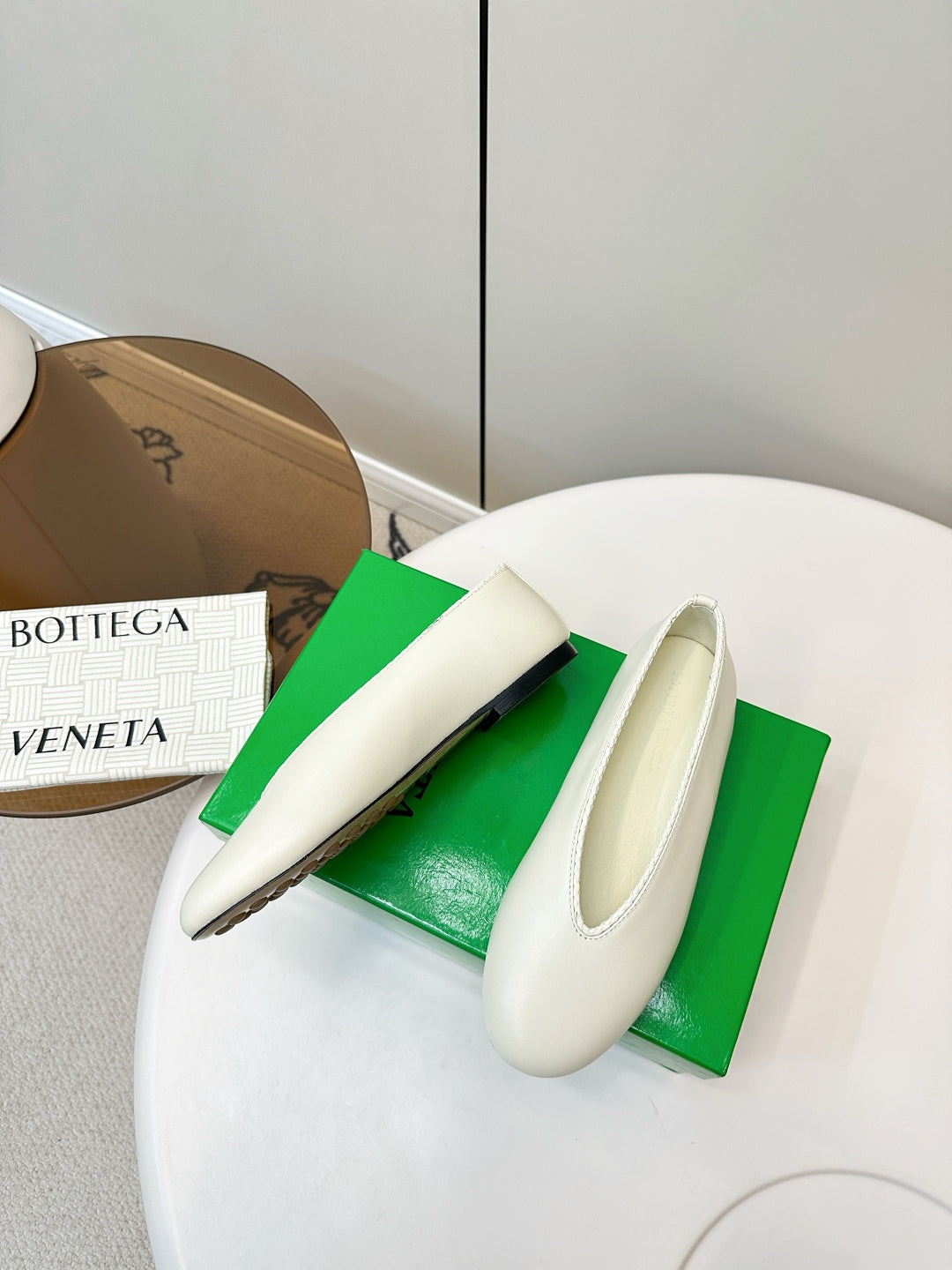 Bottega Veneta Woven Flats – 2025 Collection