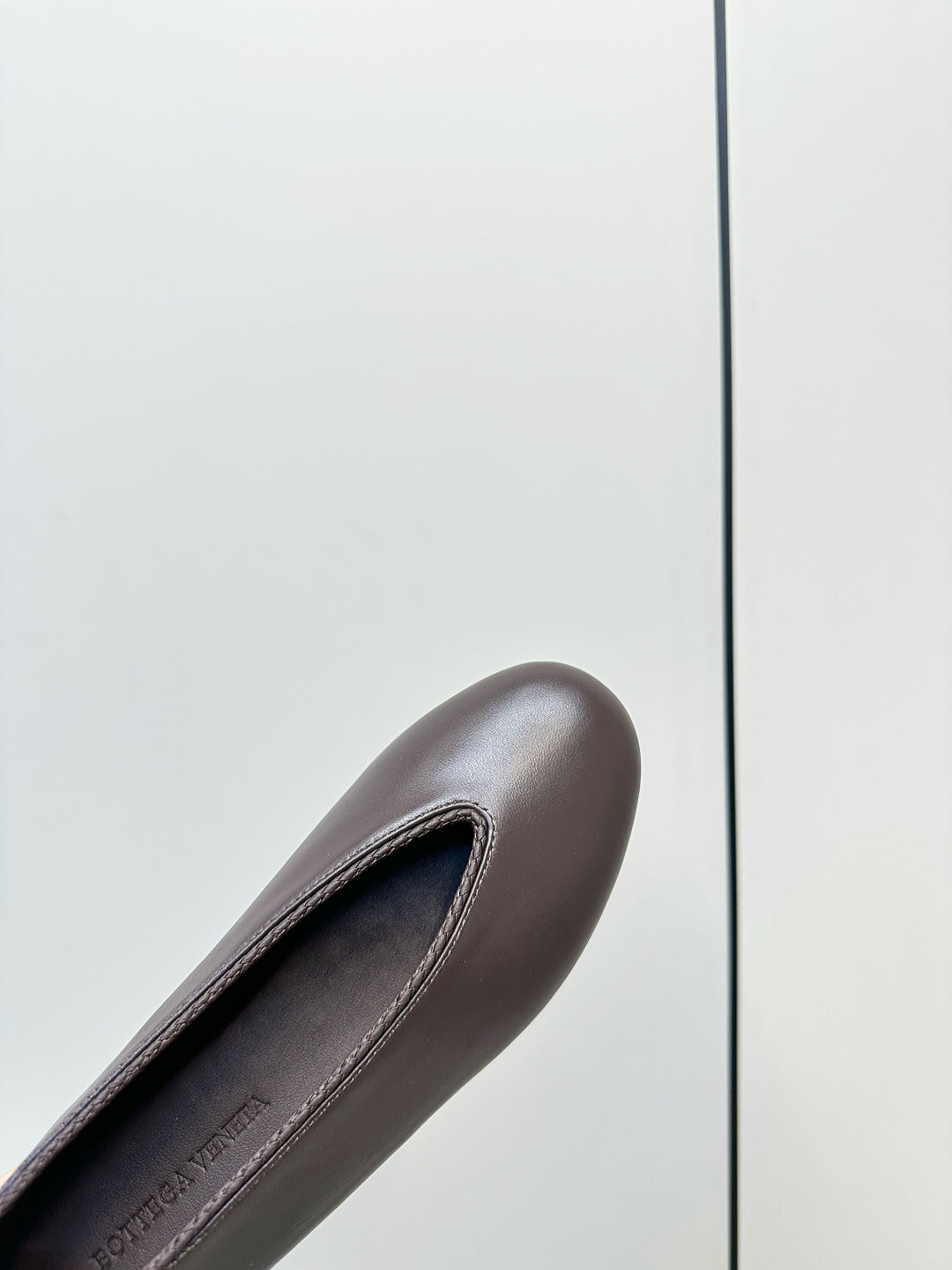 Bottega Veneta Woven Flats – 2025 Collection