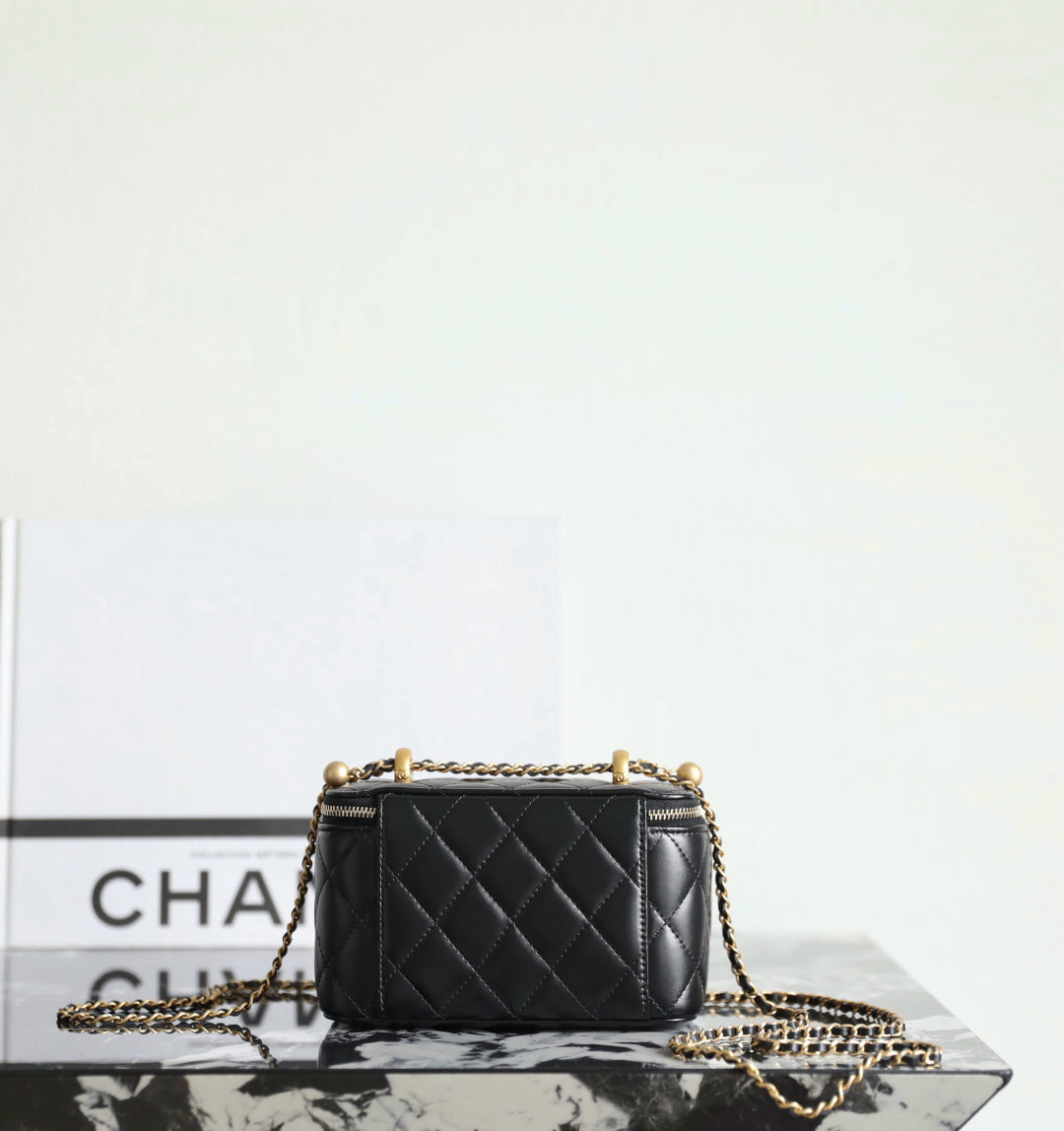 Chanel 25S Spring/Summer Double Gold Bead Vanity Case