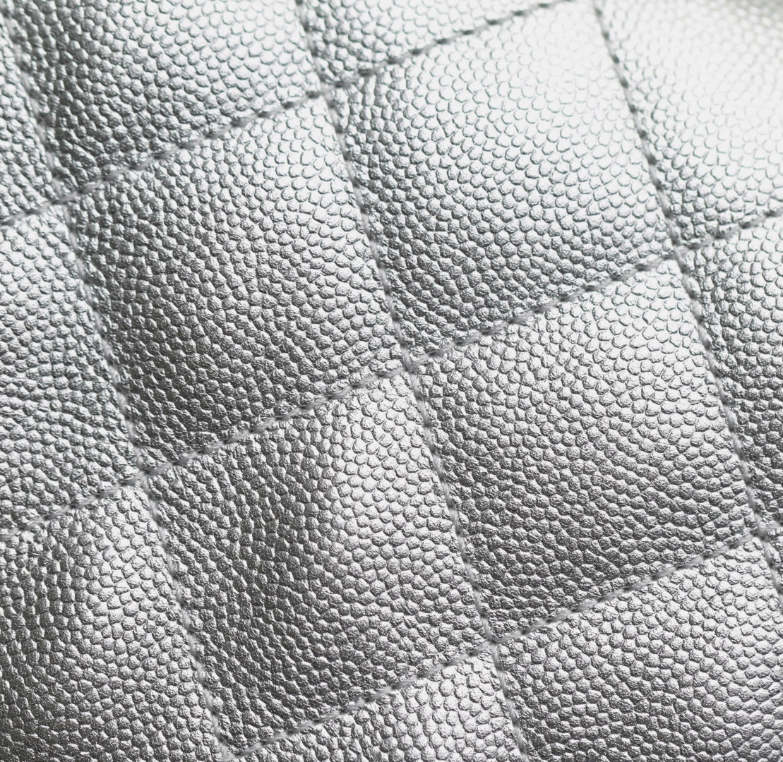 Chanel 25 Hobo Bag – Metallic Silver