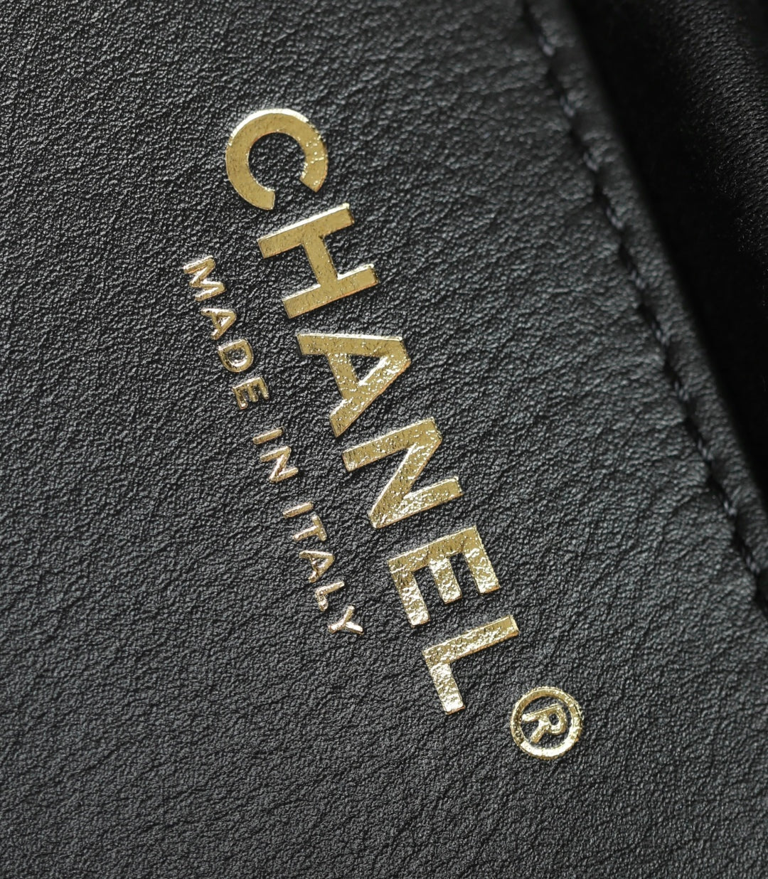 Chanel 25 Hobo Bag – Metallic Silver