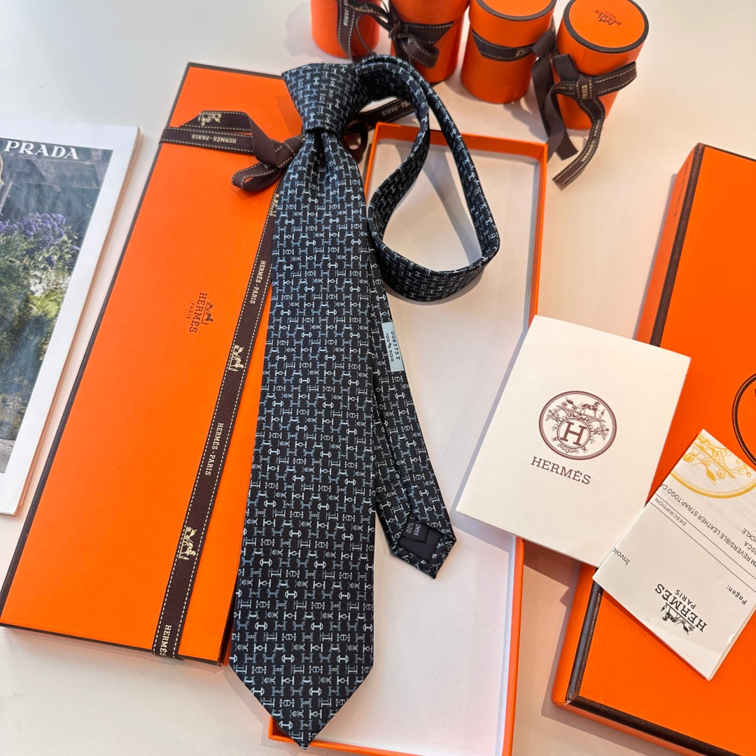 Hermès Men's Printed Silk Tie Series