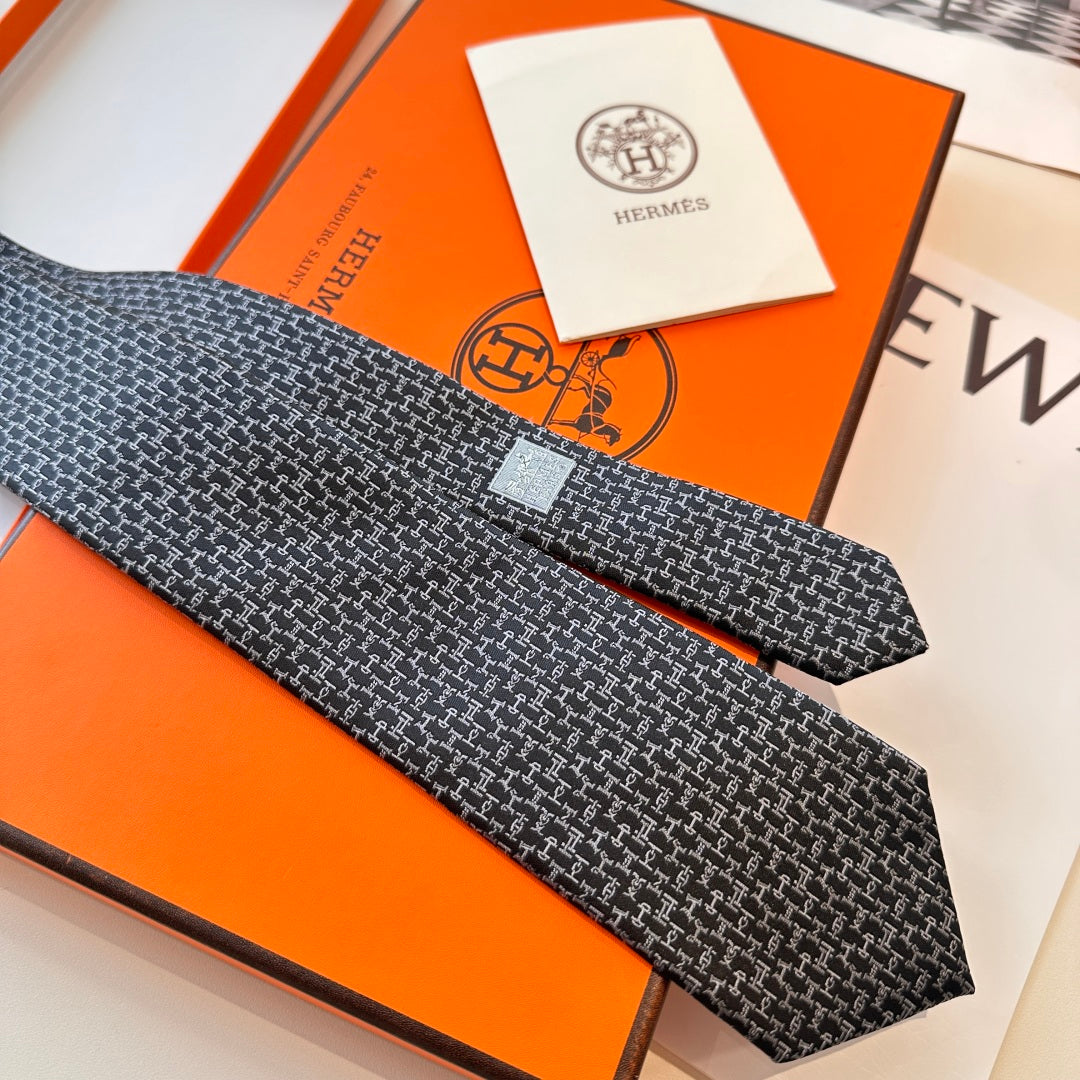 Hermès Men's H-Logo Silk Tie