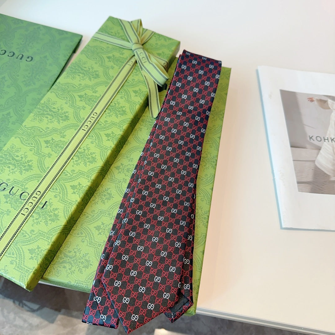 Gucci Men's GG Silk Jacquard Tie – 2025 Spring/Summer Collection