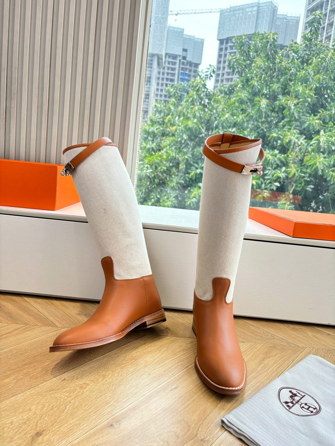 Hermès Classic Knee-High Boots – 2025 Autumn/Winter Collection