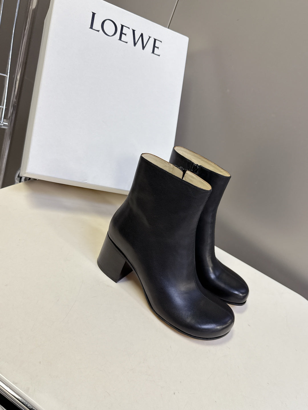 Loewe 2025FW Calfskin Fashion Boots – Autumn/Winter Collection – 2025FW