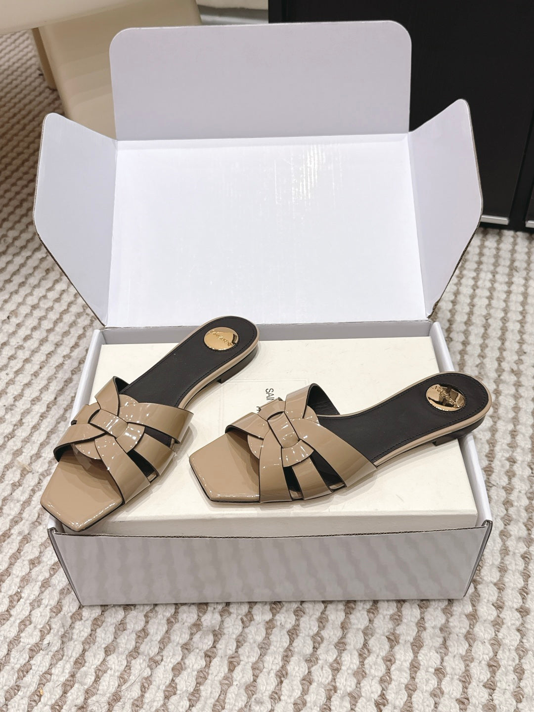 Saint Laurent Melody Square Toe Flat Sandals – 2026SS