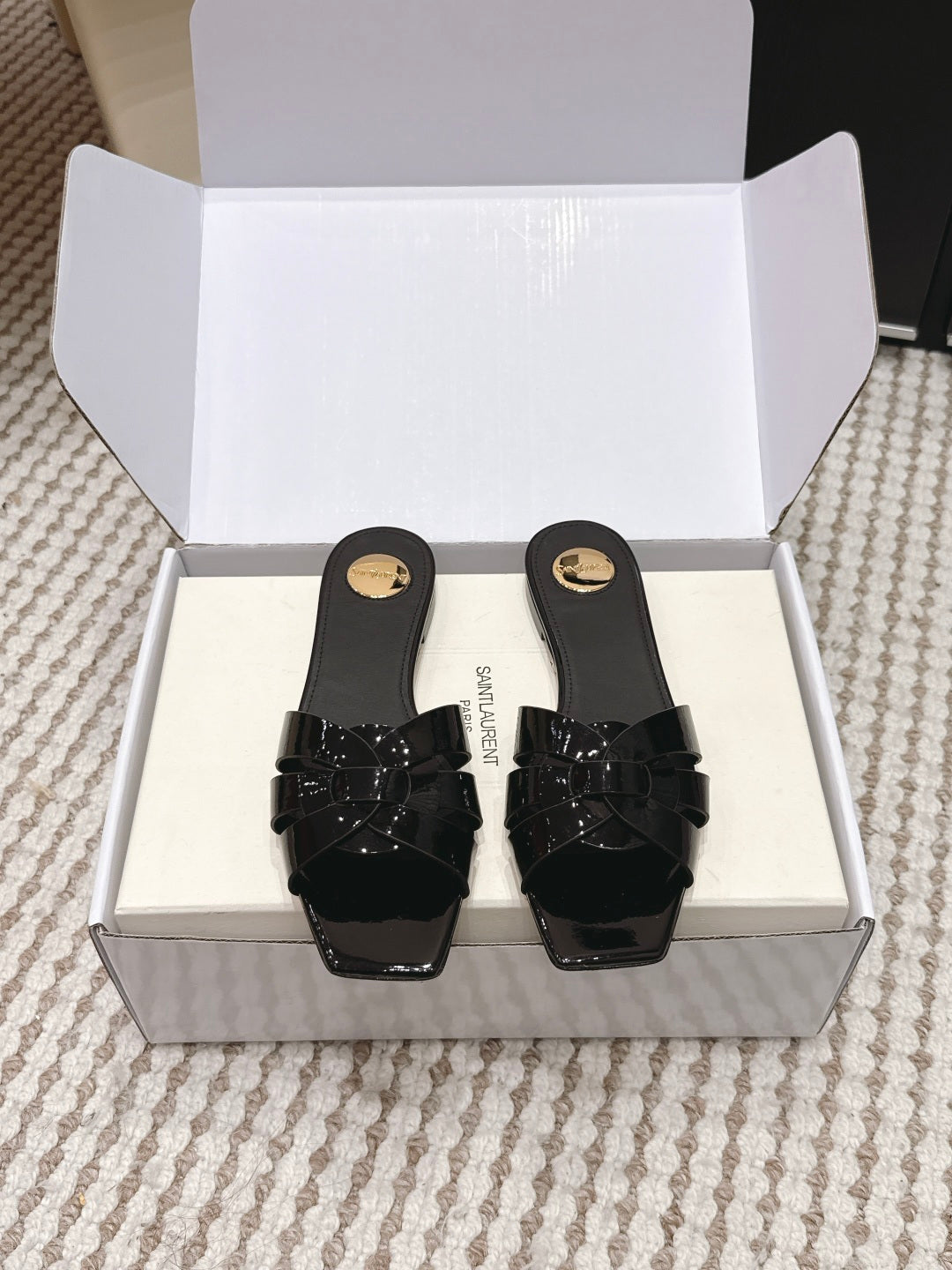 Saint Laurent Melody Square Toe Flat Sandals – 2026SS