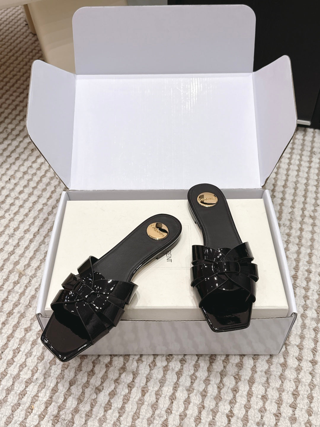 Saint Laurent Melody Square Toe Flat Sandals – 2026SS