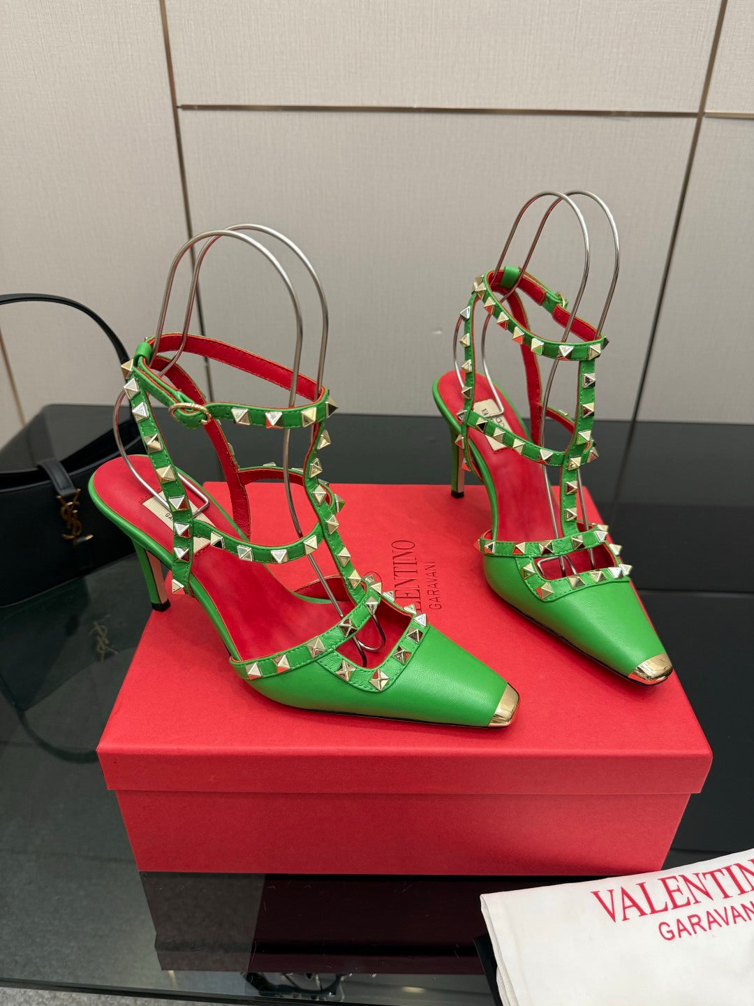 Valentino VLogo Signature Classic Sandals – Spring/Summer Collection