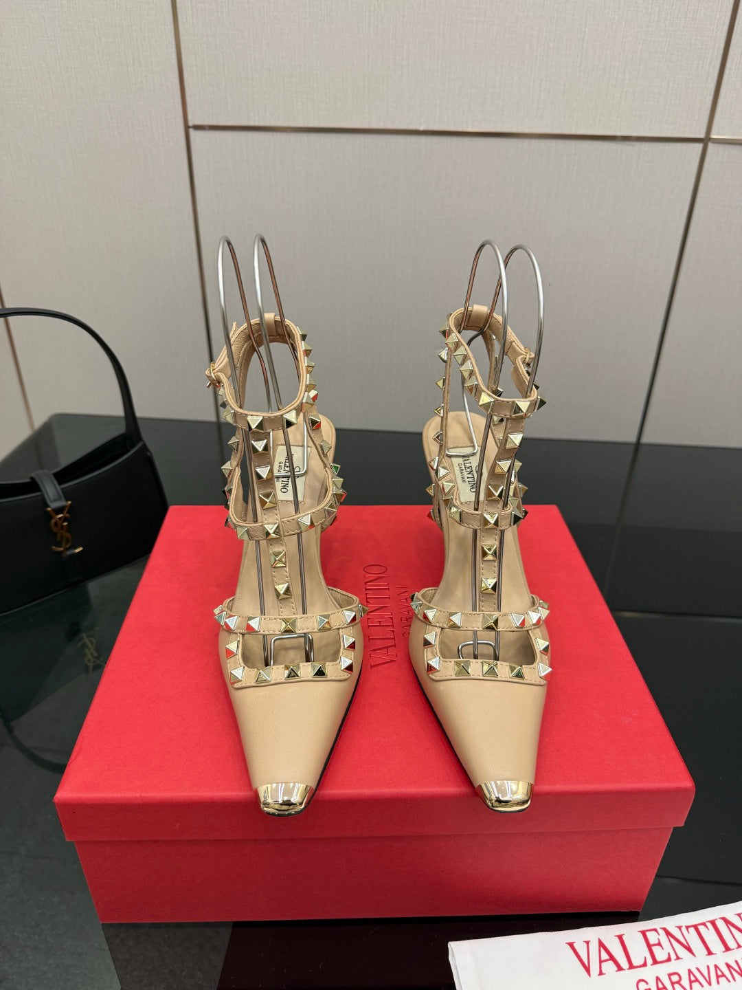 Valentino VLogo Signature Classic Sandals – Spring/Summer Collection