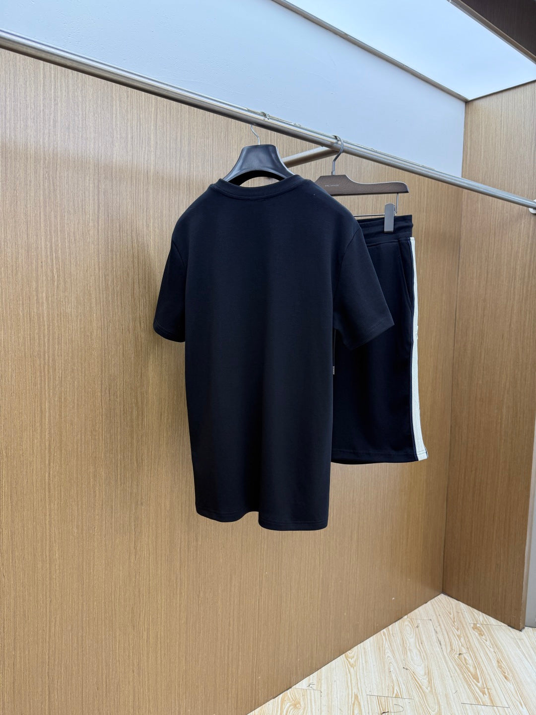 Moncler Leisure Short-Sleeve Shorts Set – Spring/Summer Collection