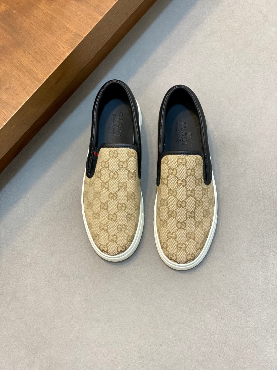 Gucci Nappa Leather Casual Sneakers