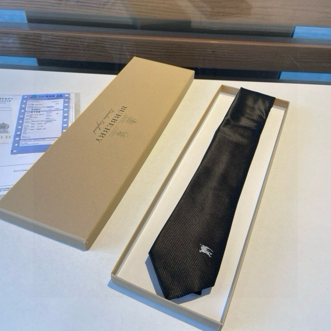 Burberry Vintage Check Silk Jacquard Tie