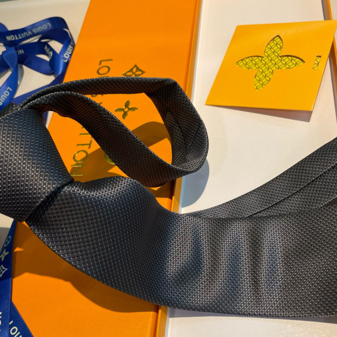 Louis Vuitton Diamonds V Woven Jacquard Silk Tie