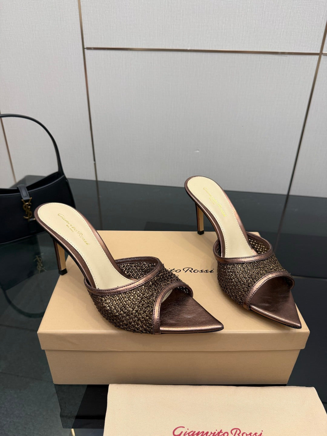 Gianvito Rossi Classic Pointed-Toe Embroidered Pumps