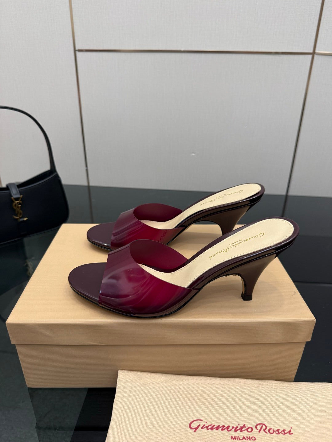 Gianvito Rossi Pointed-Toe Crystal Heeled Sandals – 2026SS