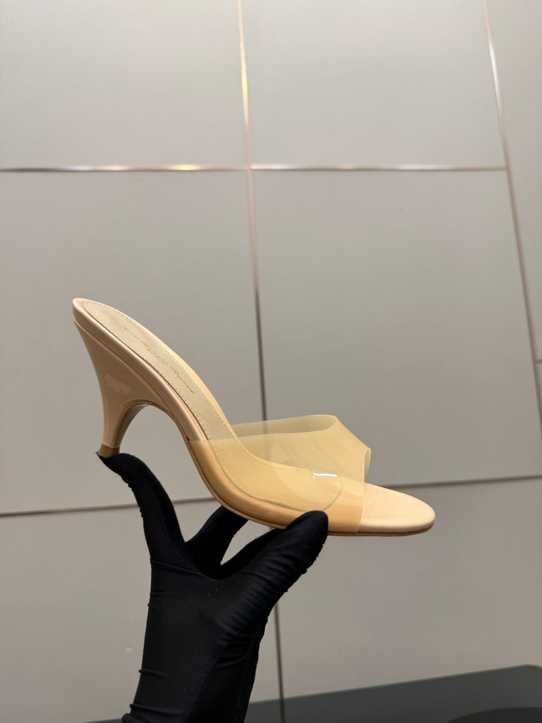 Gianvito Rossi Pointed-Toe Crystal Heeled Sandals – 2026SS