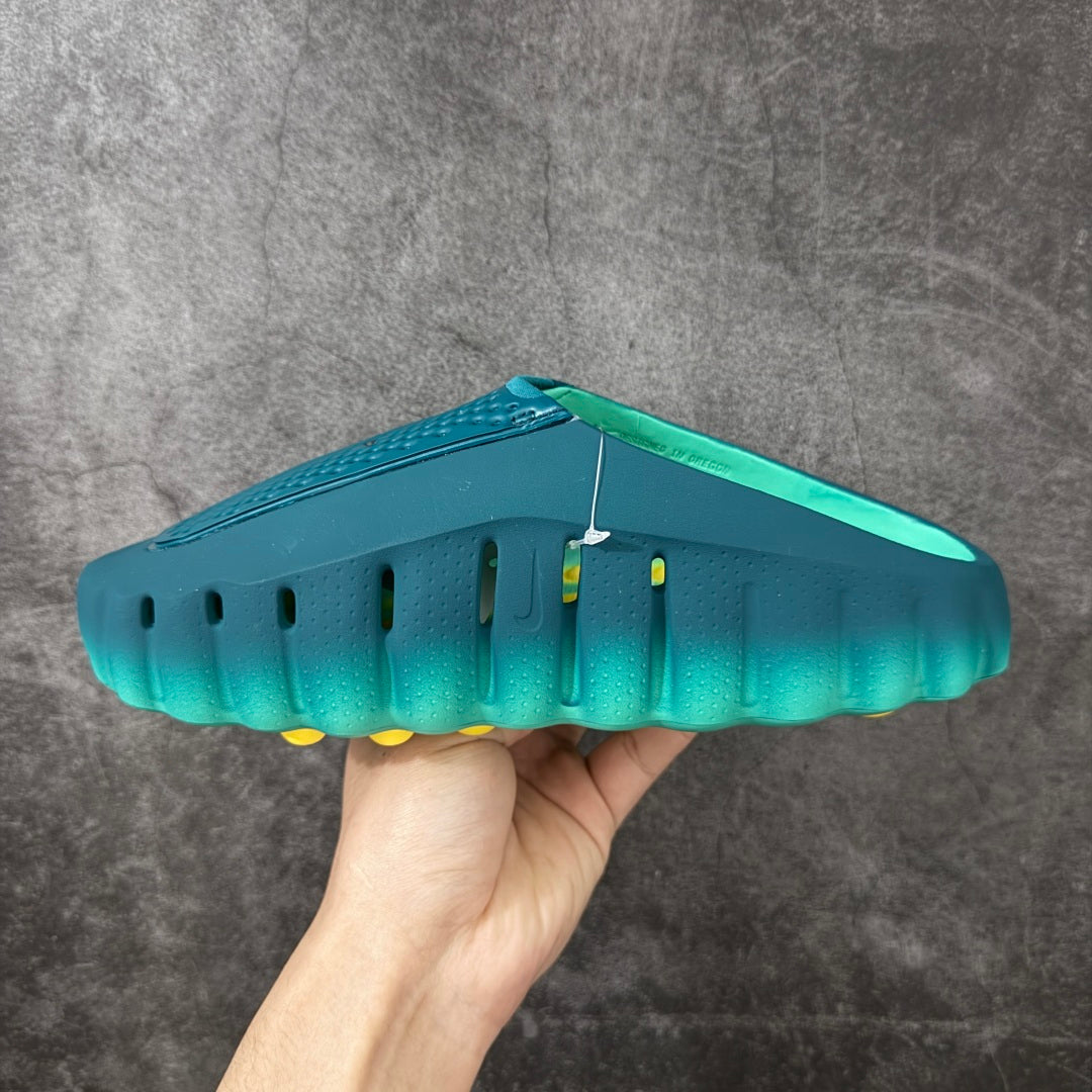 Nike Mind 001 Neuroscience Massage Clogs – Gradient Green