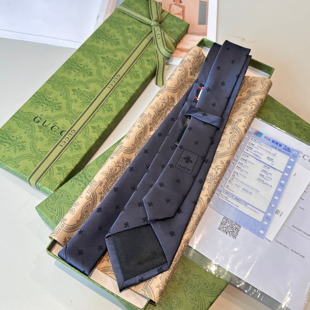 Gucci Bee Jacquard Silk Tie