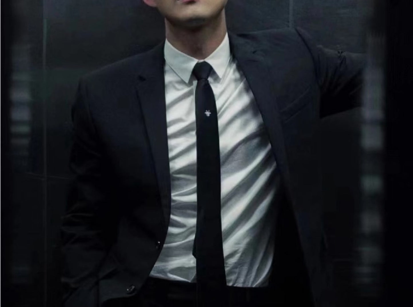 Dior Men's Minimalist Logo Jacquard Tie