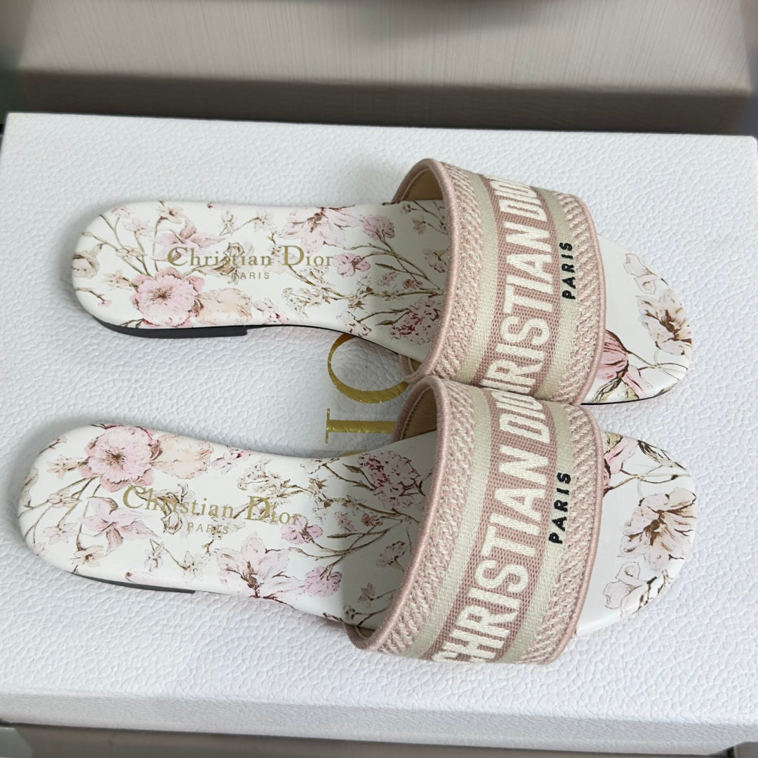 Dior Dway Embroidered Flat Slides – Spring/Summer 2026 Collection
