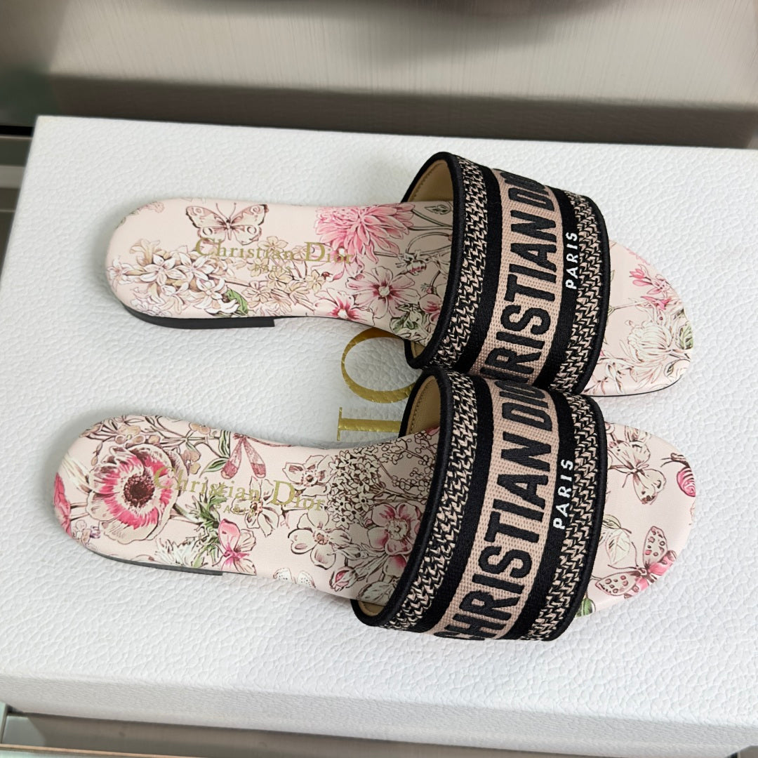 Dior Dway Embroidered Flat Sandals – Spring/Summer Collection – 2026SS