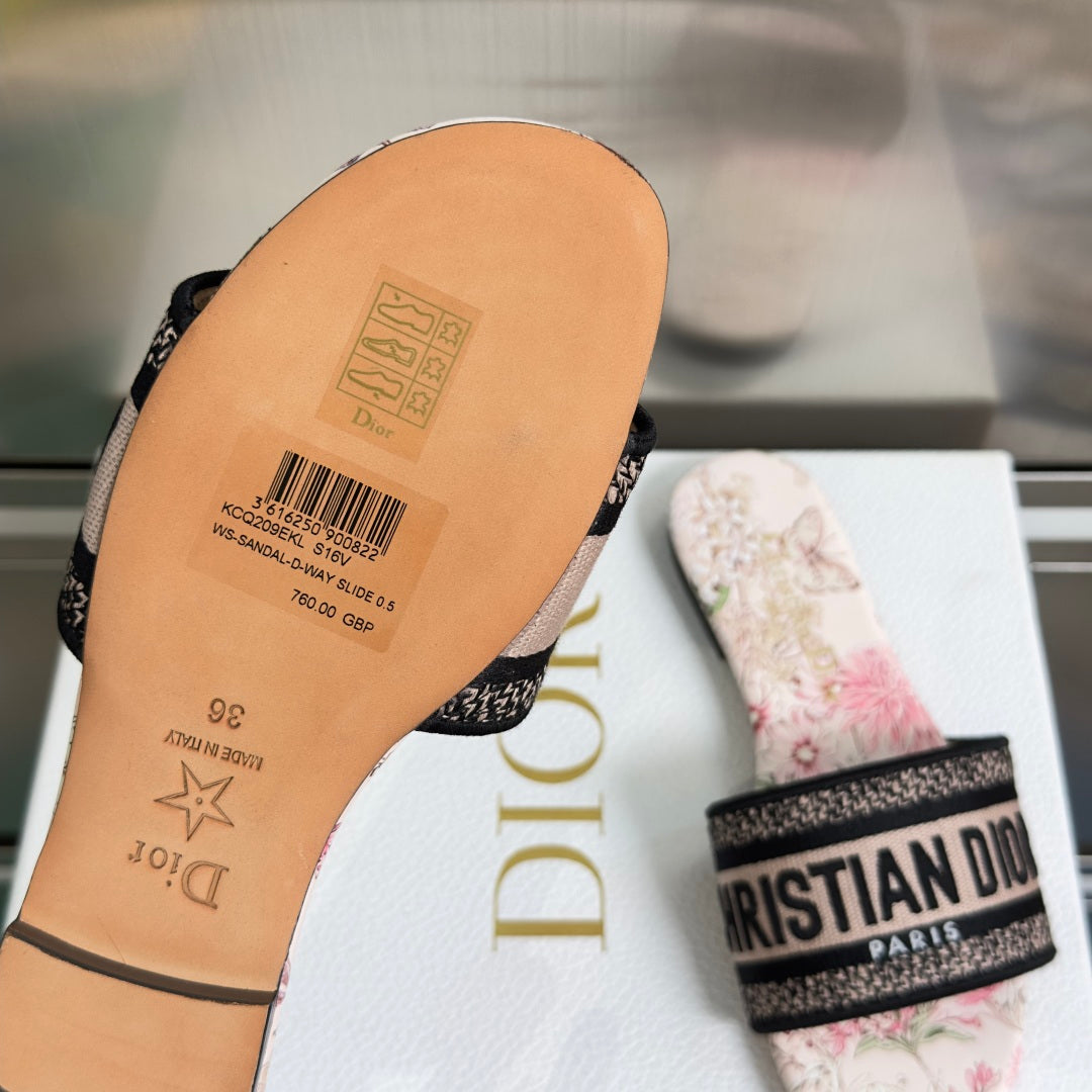 Dior Dway Embroidered Flat Sandals – Spring/Summer Collection – 2026SS