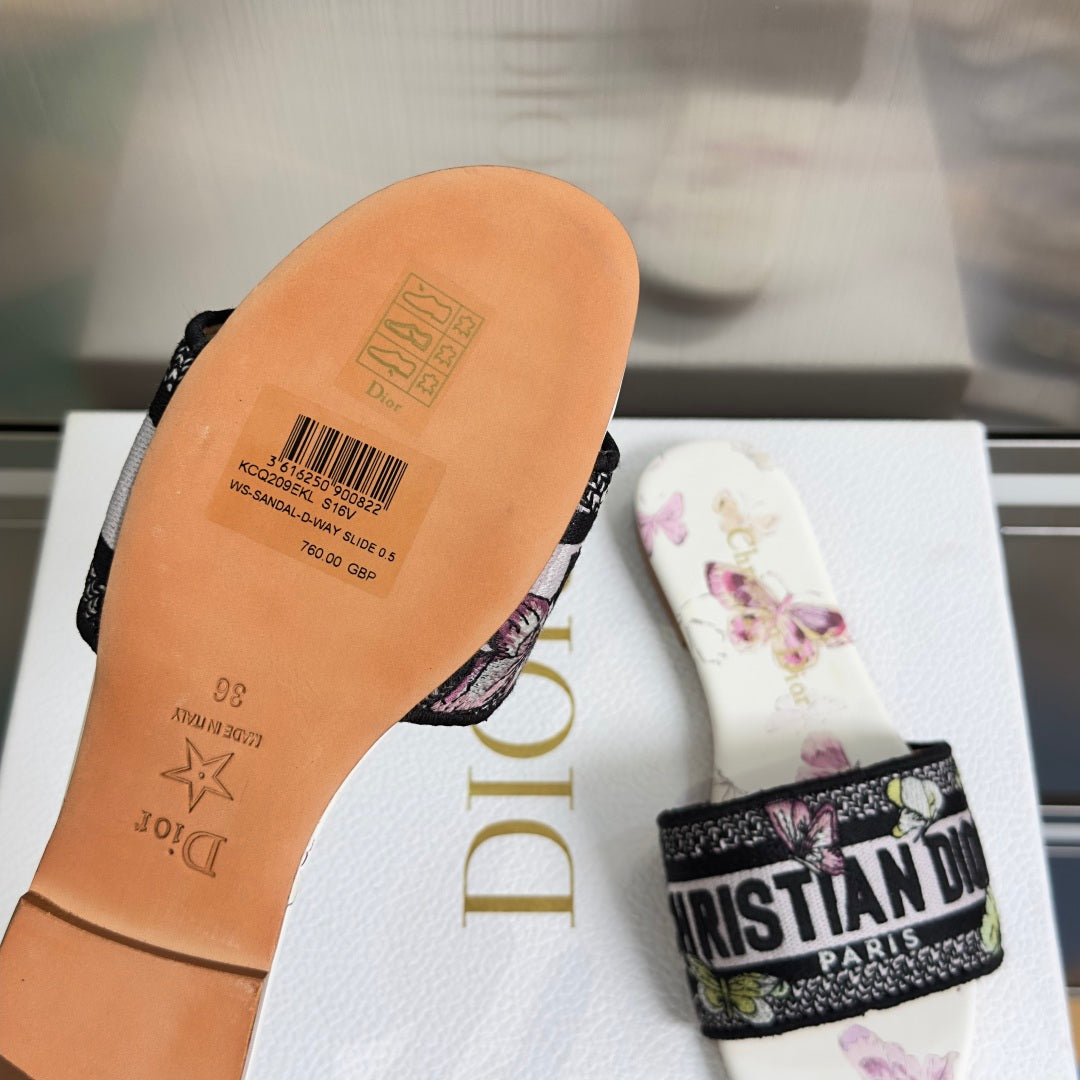 Dior Dway Embroidered Flat Sandals – Spring/Summer Collection – 2026SS