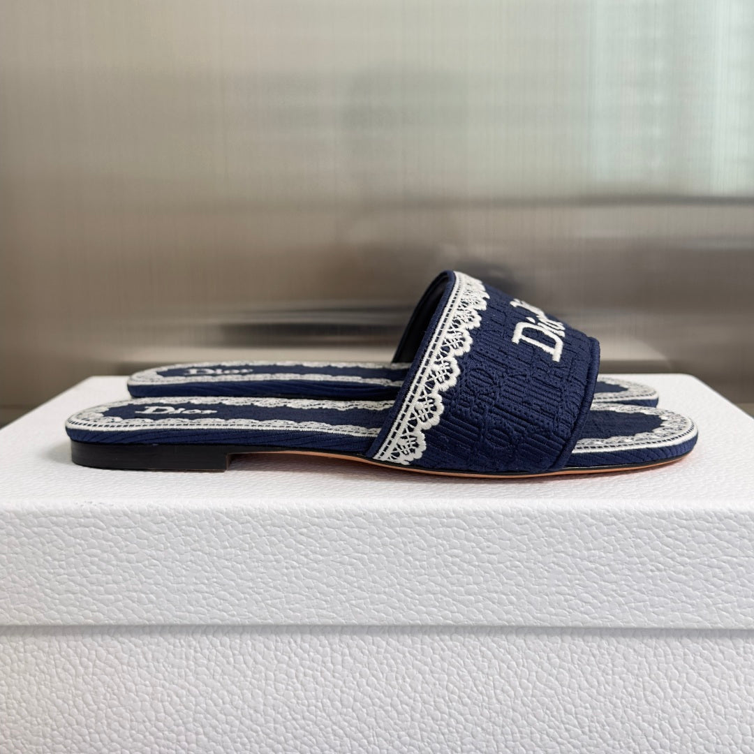 Dior Dentelle Lace Flat Slides – Summer 2026